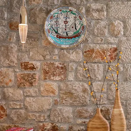 Ikaros Pefki (Rhodes)